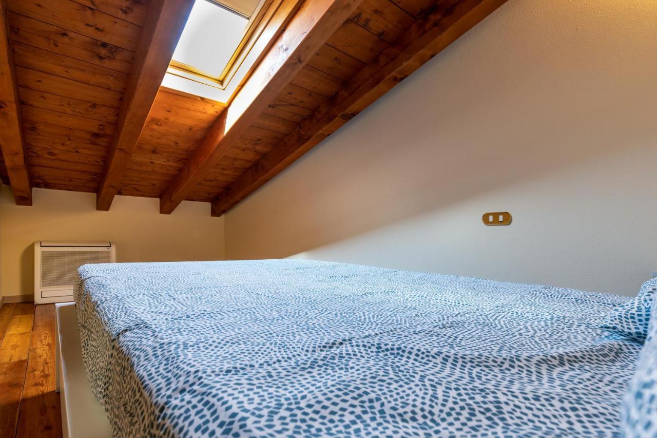 Il Casale Lonato - By Host4U Aparthotel Εξωτερικό φωτογραφία